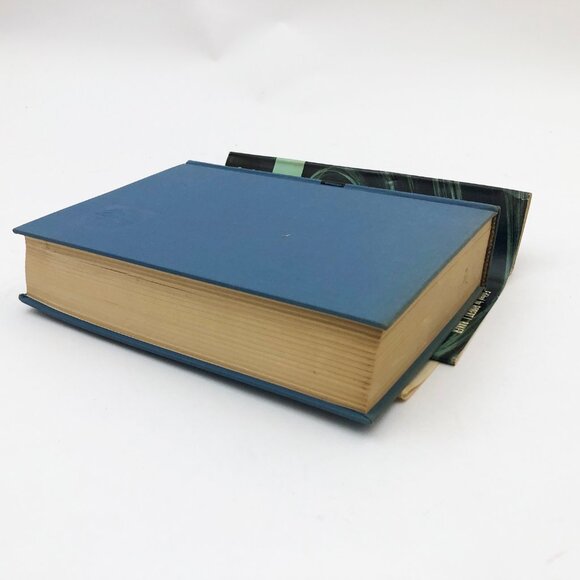 Business Leadership in a Changing World R L Baker HBDC 1962 - Picture 4 of 9